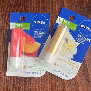 Nivea Peach & Vanilla Buttercream Lip Care Balm - Hydrating Peach and Vanilla